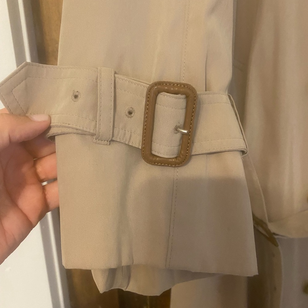 Burberry London Trench Coat - Picture 6 of 9
